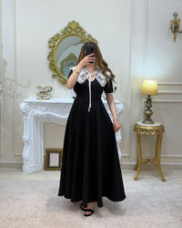 أسود